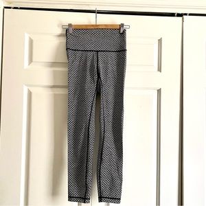 Lululemon Black and White Leggings